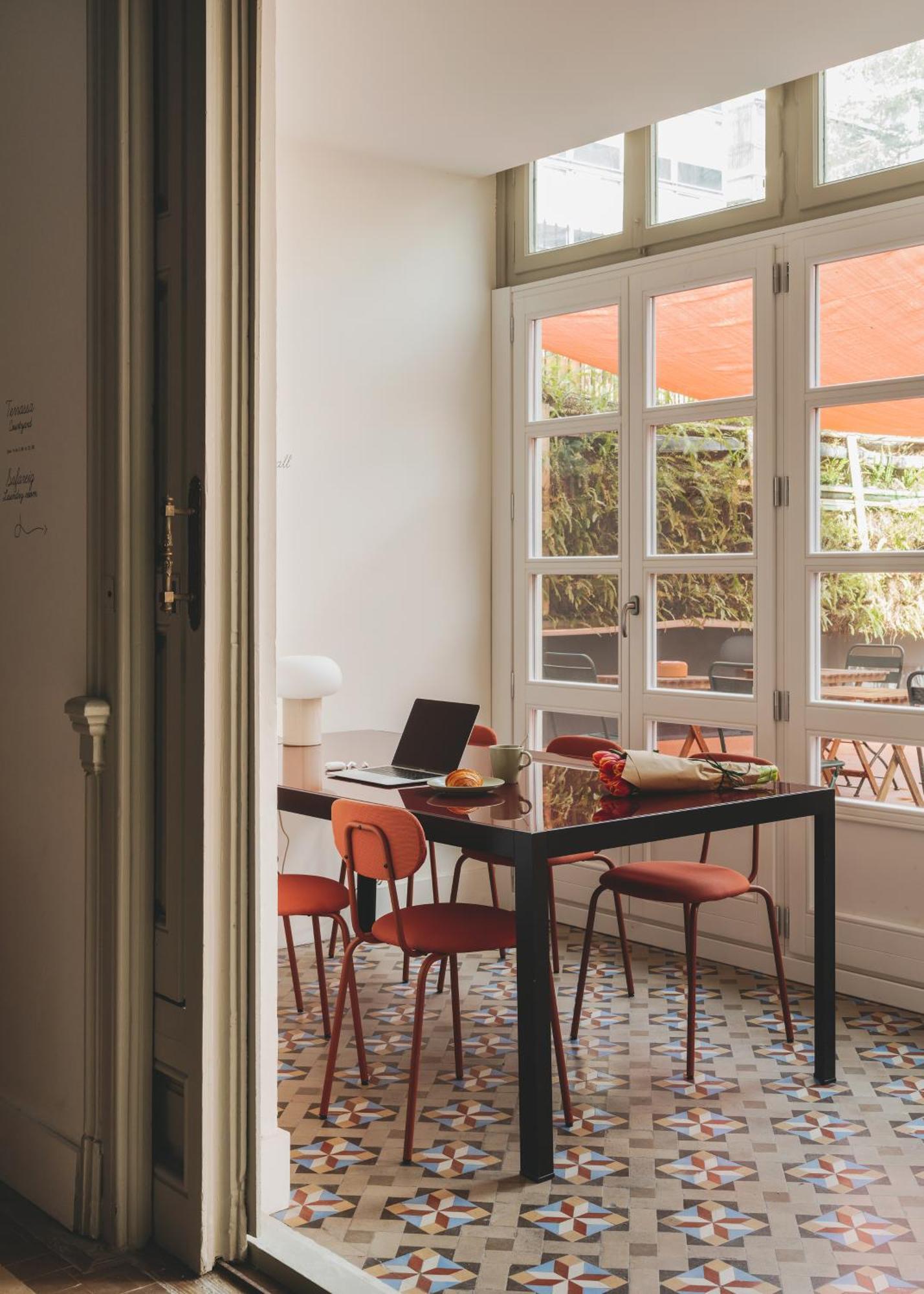 Piulet Hostel Барселона Экстерьер фото